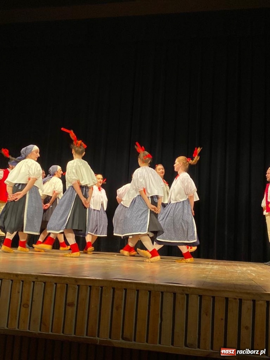 Zdjęcie w galerii na portalu naszraciborz.pl: Bajtel charytatywnie w Kuźni Raciborskiej  wiadomości z regionu