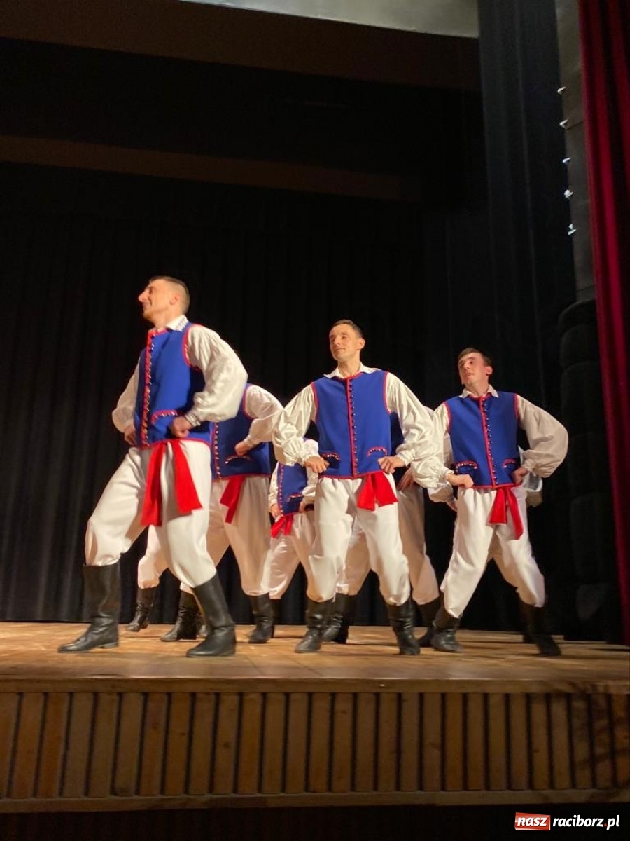 Zdjęcie w galerii na portalu naszraciborz.pl: Bajtel charytatywnie w Kuźni Raciborskiej  wiadomości z regionu