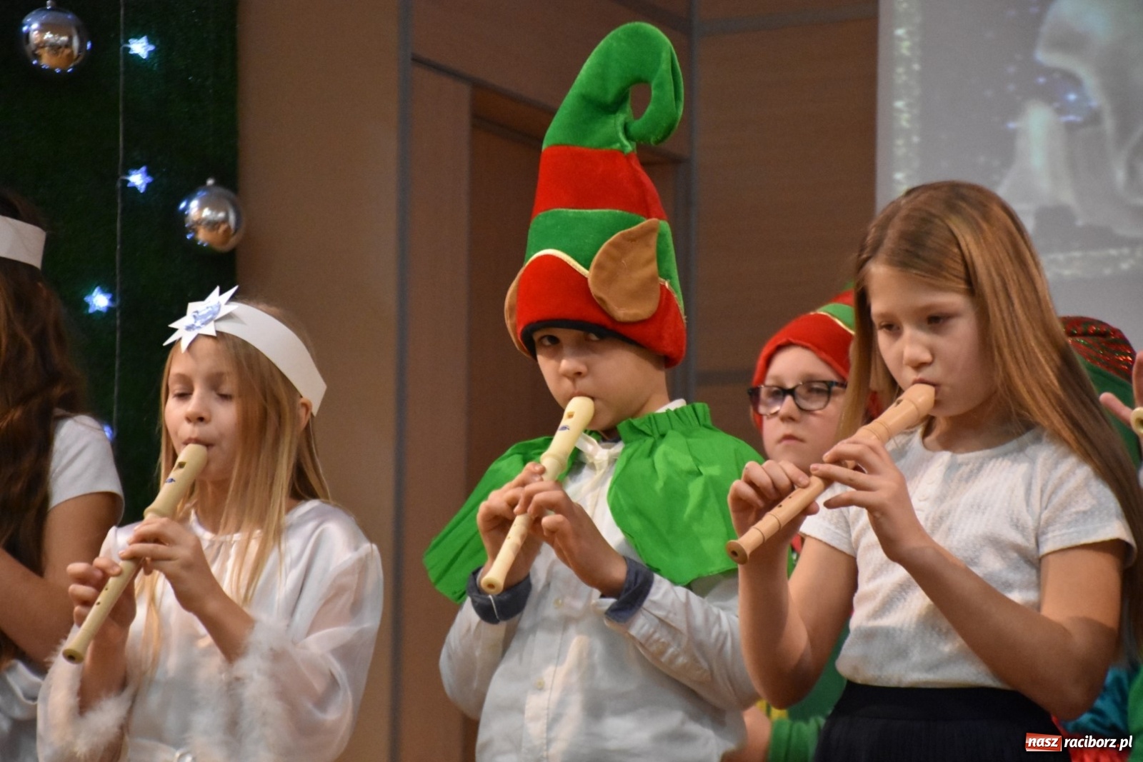 Zdjęcie w galerii na portalu naszraciborz.pl: Tworkowskie spotkanie ze św. Mikołajem [FOTO] wiadomości z regionu