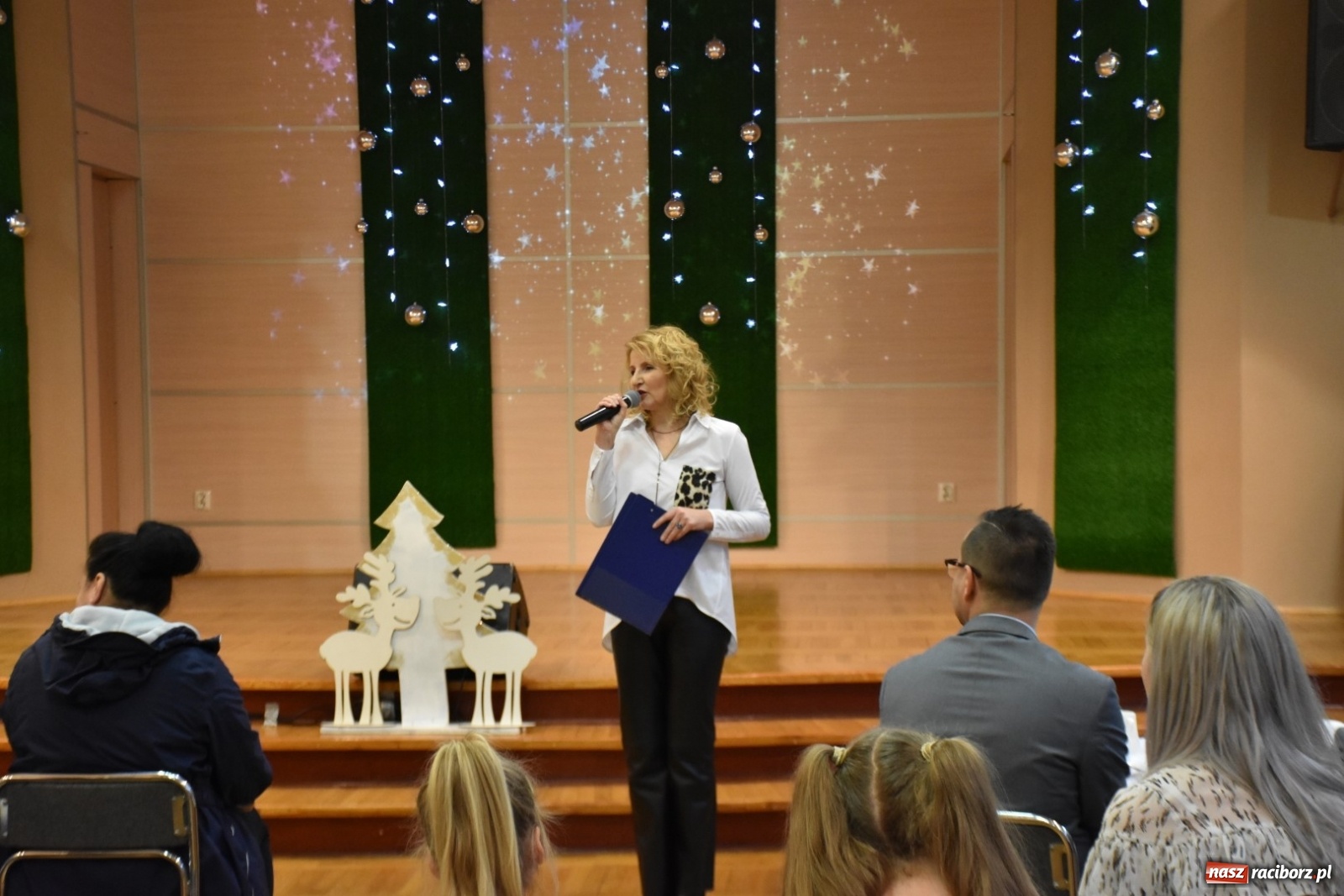 Zdjęcie w galerii na portalu naszraciborz.pl: Kolędy i Pastorałki w Tworkowie po raz XV wiadomości z regionu