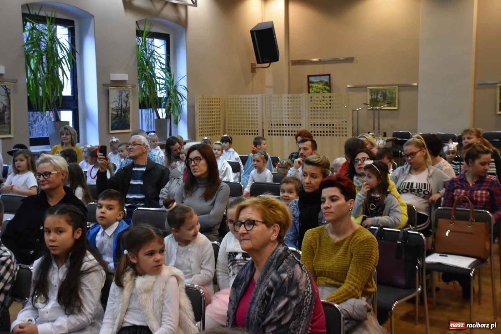 Zdjęcie w galerii na portalu naszraciborz.pl: Kolędy i Pastorałki w Tworkowie po raz XV wiadomości z regionu