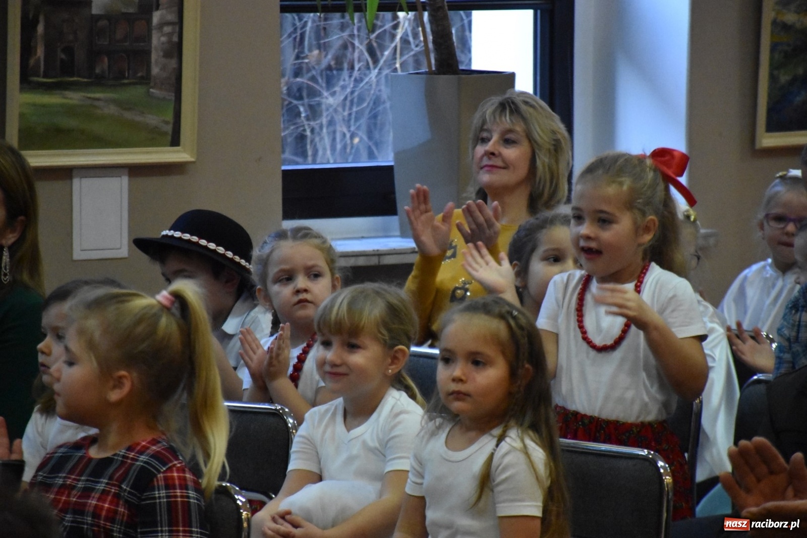 Zdjęcie w galerii na portalu naszraciborz.pl: Kolędy i Pastorałki w Tworkowie po raz XV wiadomości z regionu