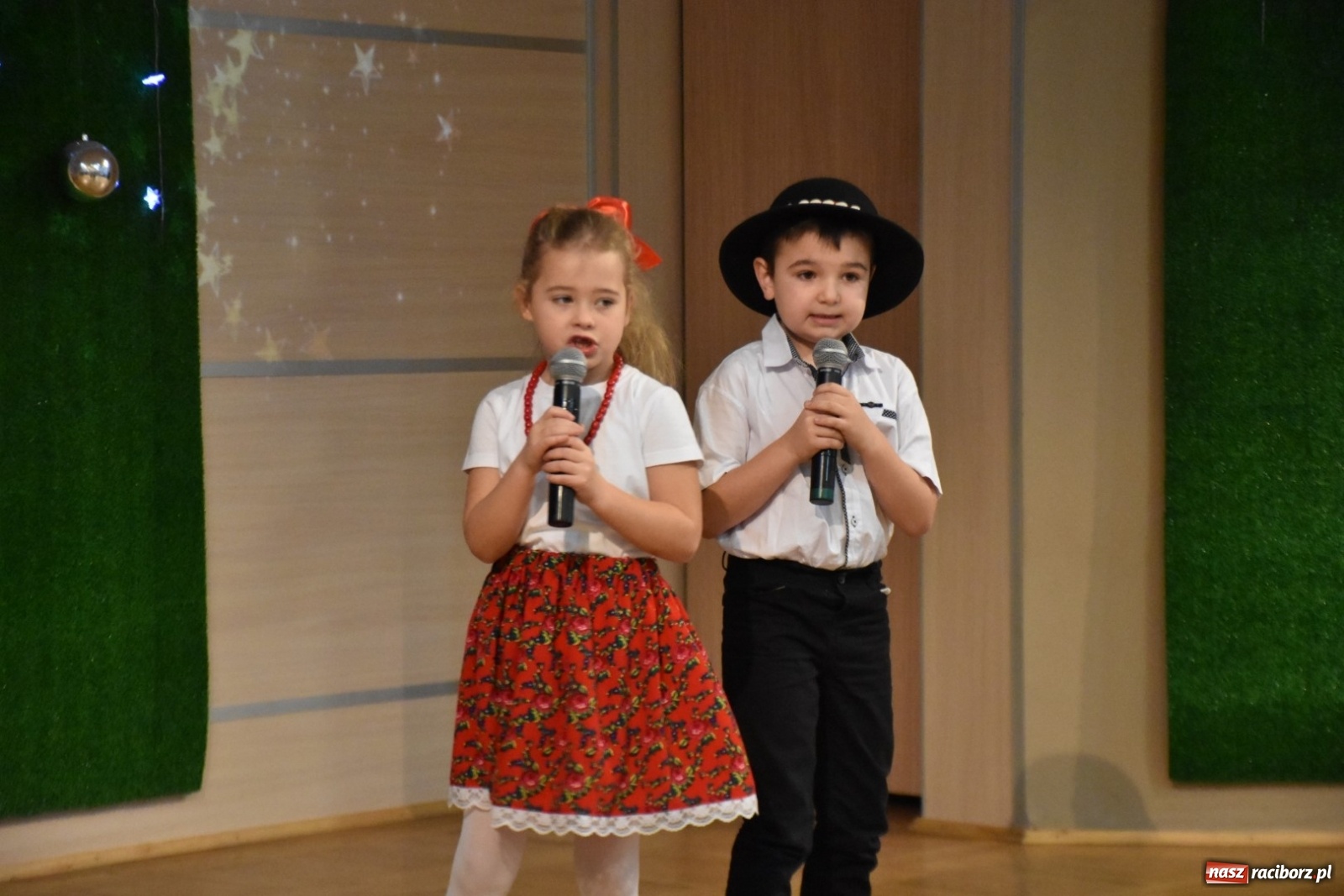 Zdjęcie w galerii na portalu naszraciborz.pl: Kolędy i Pastorałki w Tworkowie po raz XV wiadomości z regionu