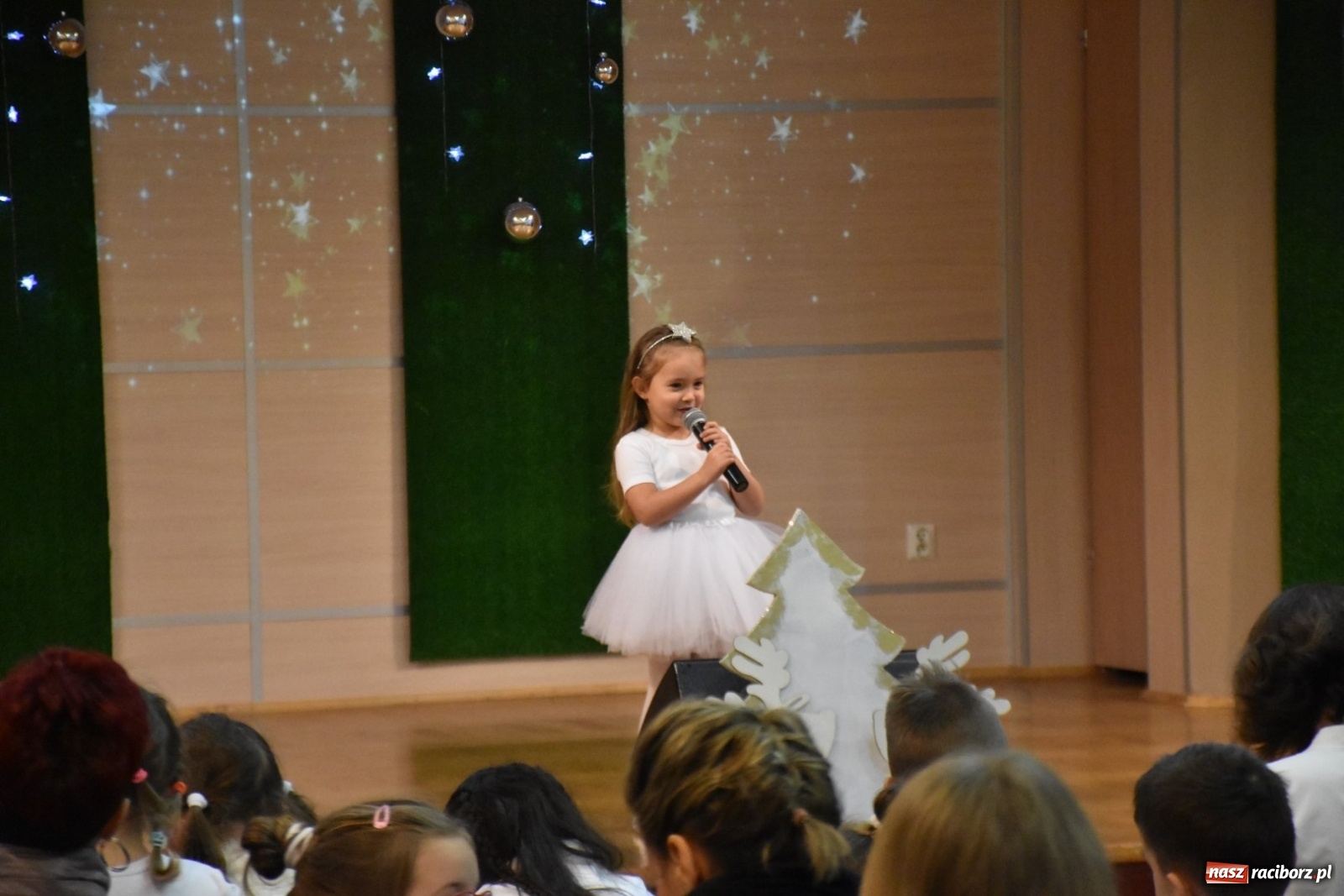 Zdjęcie w galerii na portalu naszraciborz.pl: Kolędy i Pastorałki w Tworkowie po raz XV wiadomości z regionu