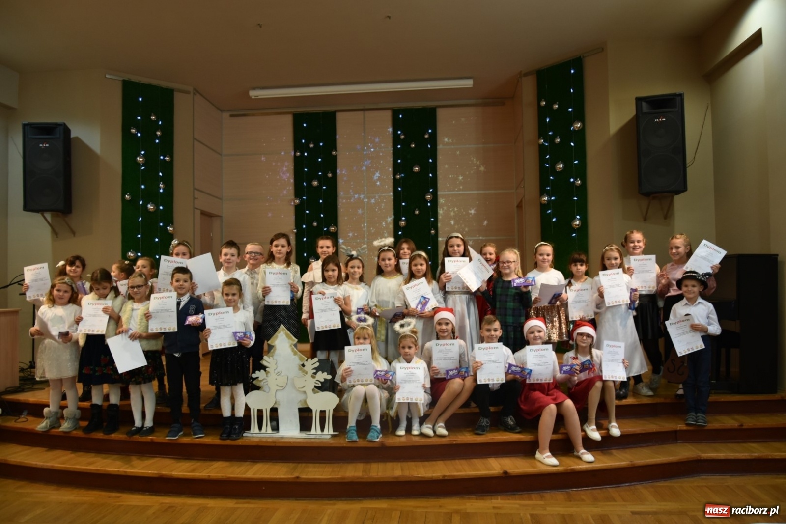 Zdjęcie w galerii na portalu naszraciborz.pl: Kolędy i Pastorałki w Tworkowie po raz XV wiadomości z regionu