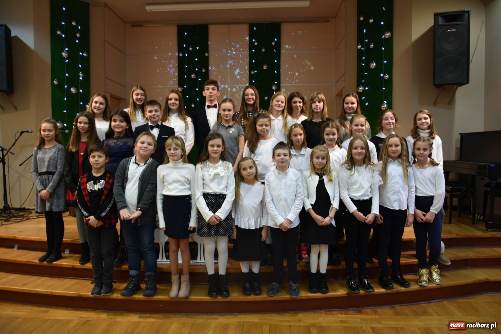 Zdjęcie w galerii na portalu naszraciborz.pl: Kolędy i Pastorałki w Tworkowie po raz XV wiadomości z regionu