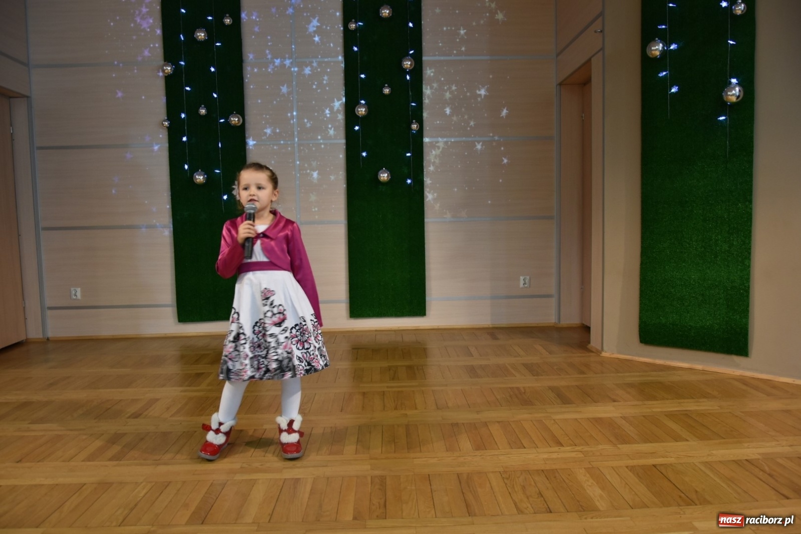 Zdjęcie w galerii na portalu naszraciborz.pl: Kolędy i Pastorałki w Tworkowie po raz XV wiadomości z regionu