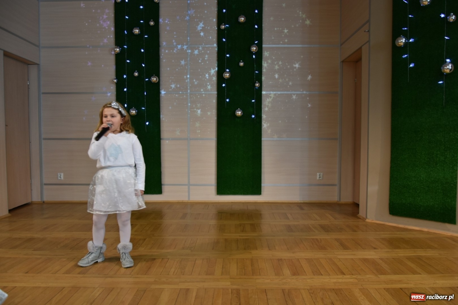 Zdjęcie w galerii na portalu naszraciborz.pl: Kolędy i Pastorałki w Tworkowie po raz XV wiadomości z regionu