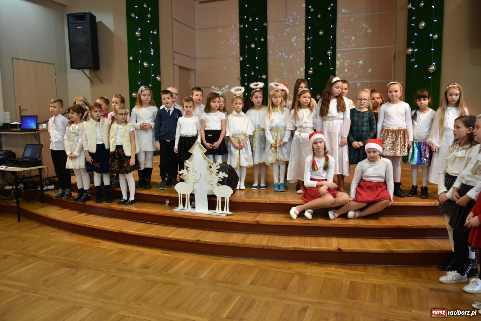 Zdjęcie w galerii na portalu naszraciborz.pl: Kolędy i Pastorałki w Tworkowie po raz XV wiadomości z regionu