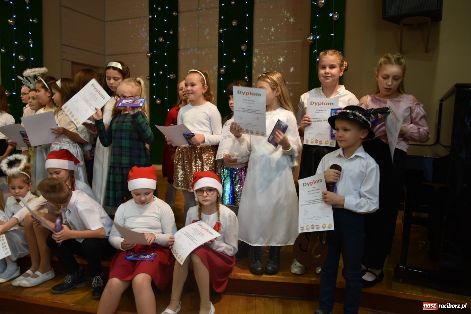 Zdjęcie w galerii na portalu naszraciborz.pl: Kolędy i Pastorałki w Tworkowie po raz XV wiadomości z regionu