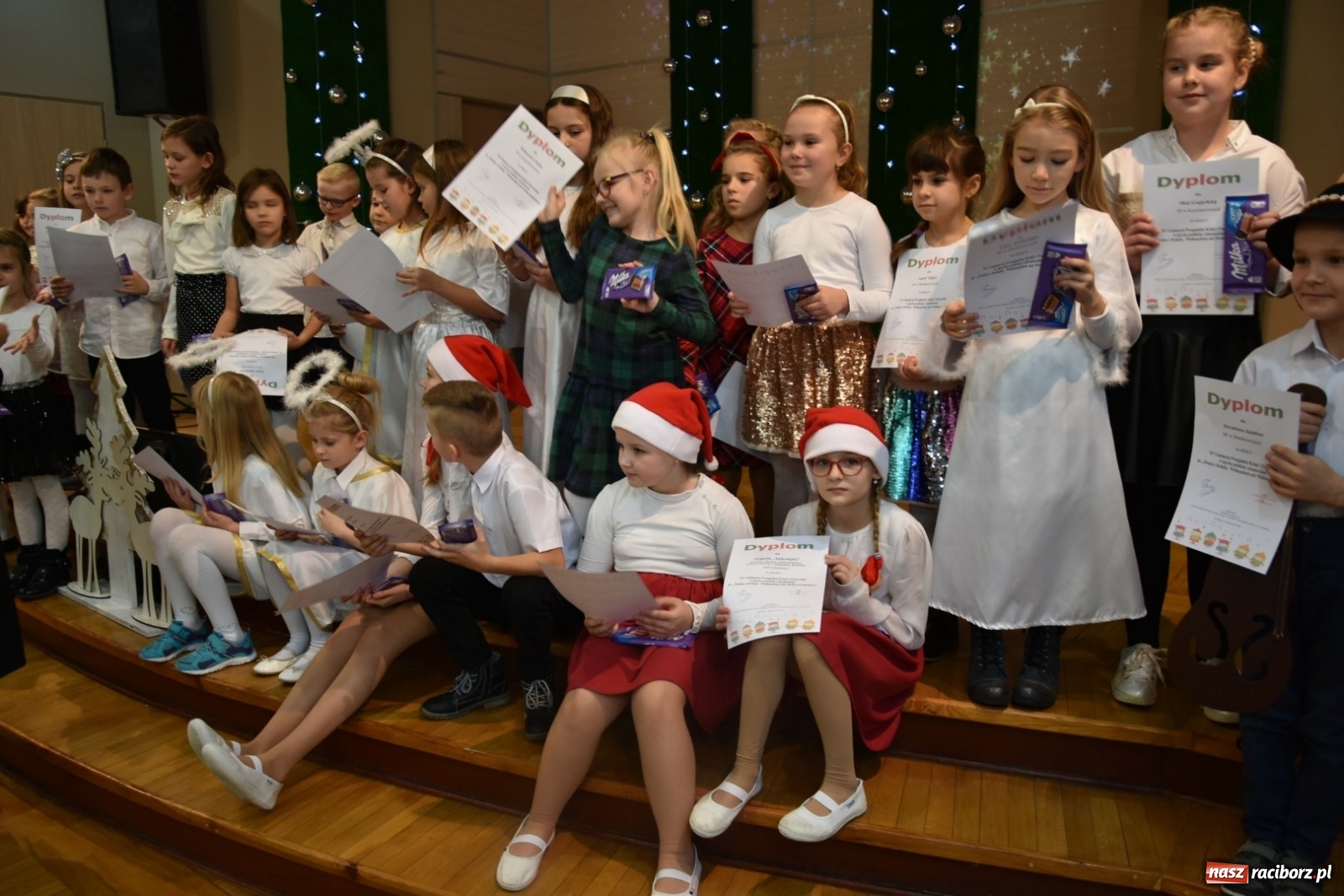 Zdjęcie w galerii na portalu naszraciborz.pl: Kolędy i Pastorałki w Tworkowie po raz XV wiadomości z regionu