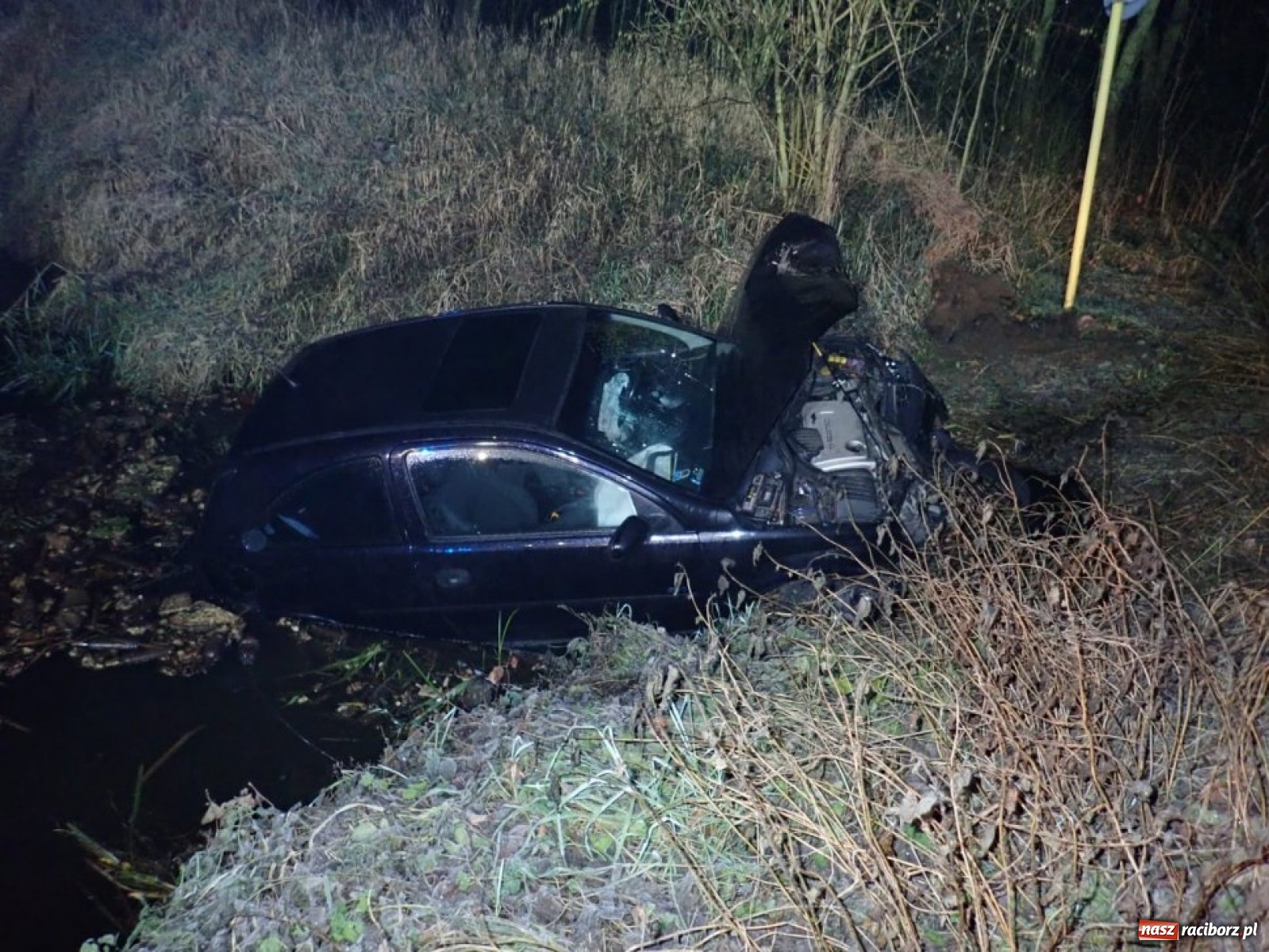 Zdjęcie w galerii na portalu naszraciborz.pl: Kobieta zakończyła podróż w Zalewie Rybnickim wiadomości z regionu