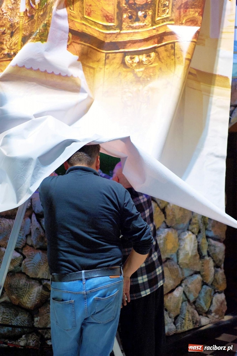 Zdjęcie w galerii na portalu naszraciborz.pl: Tak powstaje tworkowskie Betlejem [FOTO] wiadomości z regionu