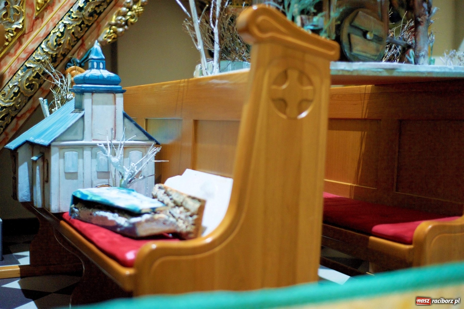 Zdjęcie w galerii na portalu naszraciborz.pl: Tak powstaje tworkowskie Betlejem [FOTO] wiadomości z regionu