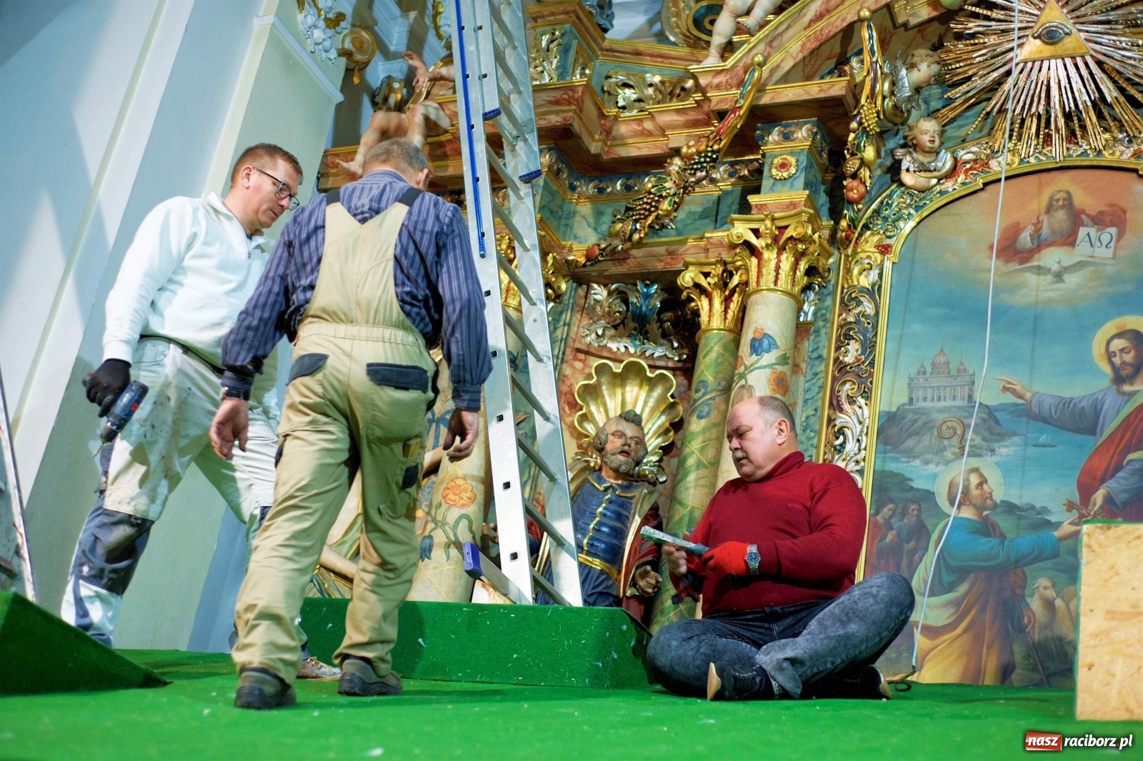 Zdjęcie w galerii na portalu naszraciborz.pl: Tak powstaje tworkowskie Betlejem [FOTO] wiadomości z regionu