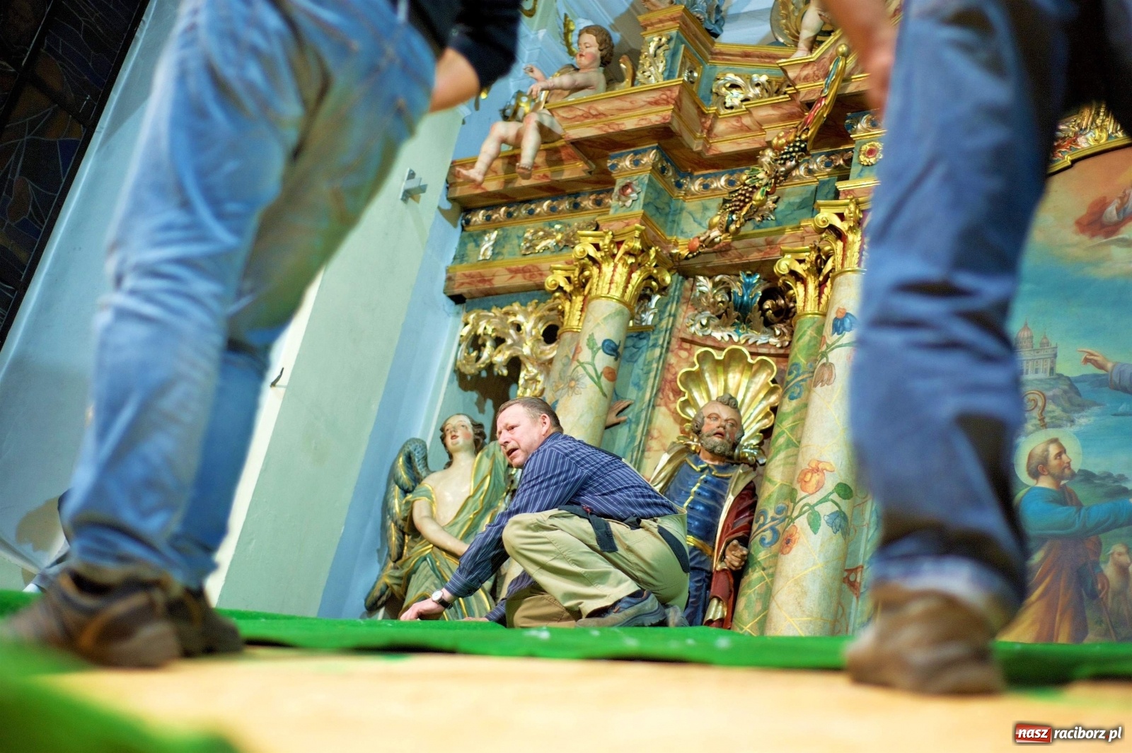 Zdjęcie w galerii na portalu naszraciborz.pl: Tak powstaje tworkowskie Betlejem [FOTO] wiadomości z regionu