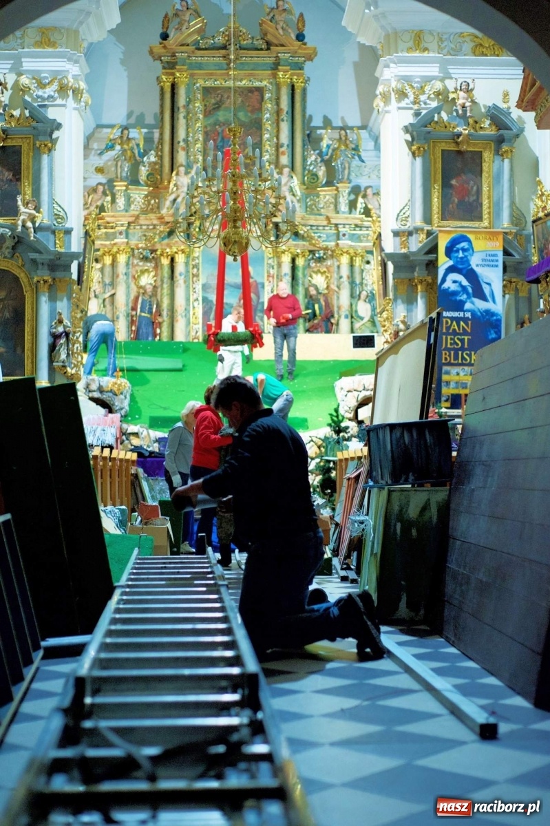 Zdjęcie w galerii na portalu naszraciborz.pl: Tak powstaje tworkowskie Betlejem [FOTO] wiadomości z regionu