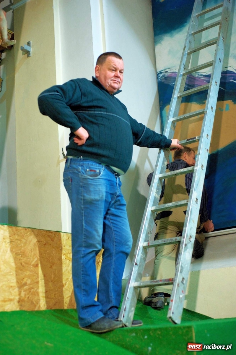 Zdjęcie w galerii na portalu naszraciborz.pl: Tak powstaje tworkowskie Betlejem [FOTO] wiadomości z regionu