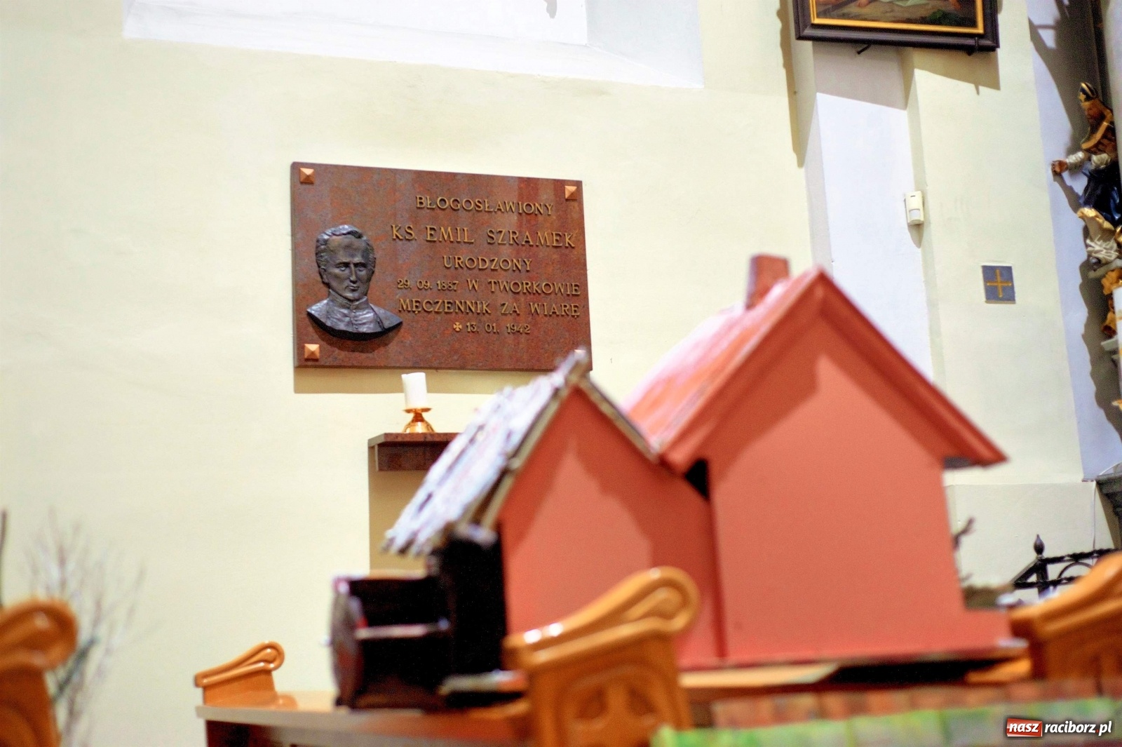 Zdjęcie w galerii na portalu naszraciborz.pl: Tak powstaje tworkowskie Betlejem [FOTO] wiadomości z regionu