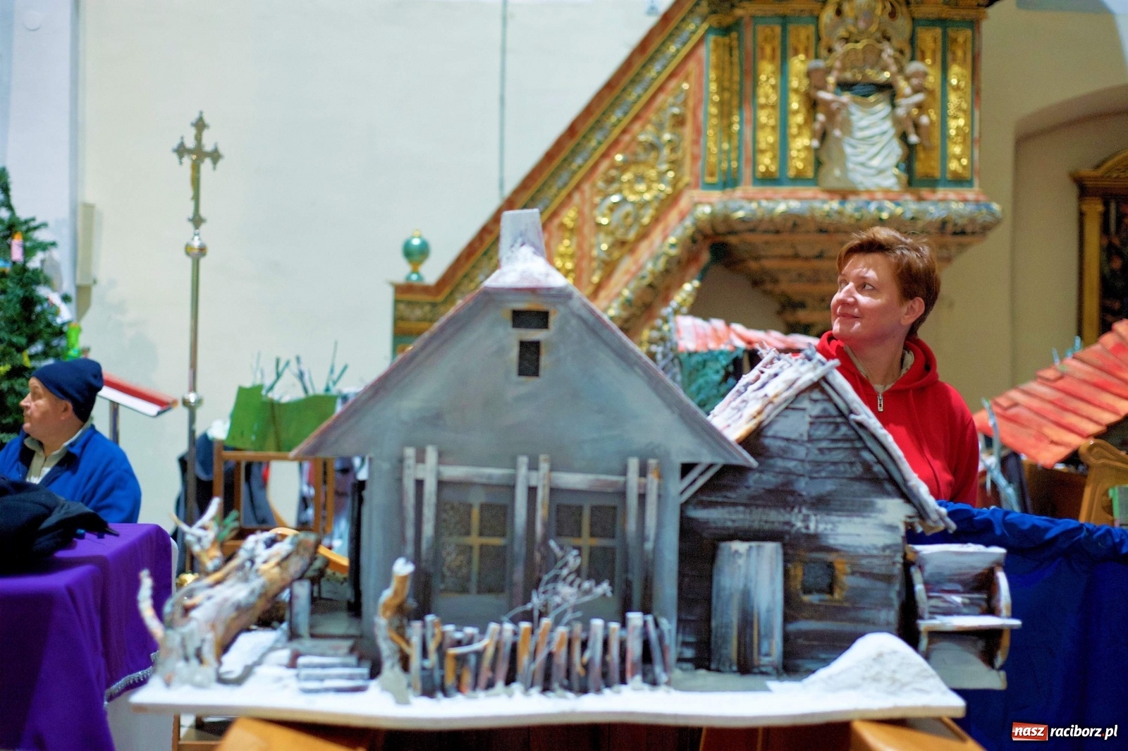 Zdjęcie w galerii na portalu naszraciborz.pl: Tak powstaje tworkowskie Betlejem [FOTO] wiadomości z regionu