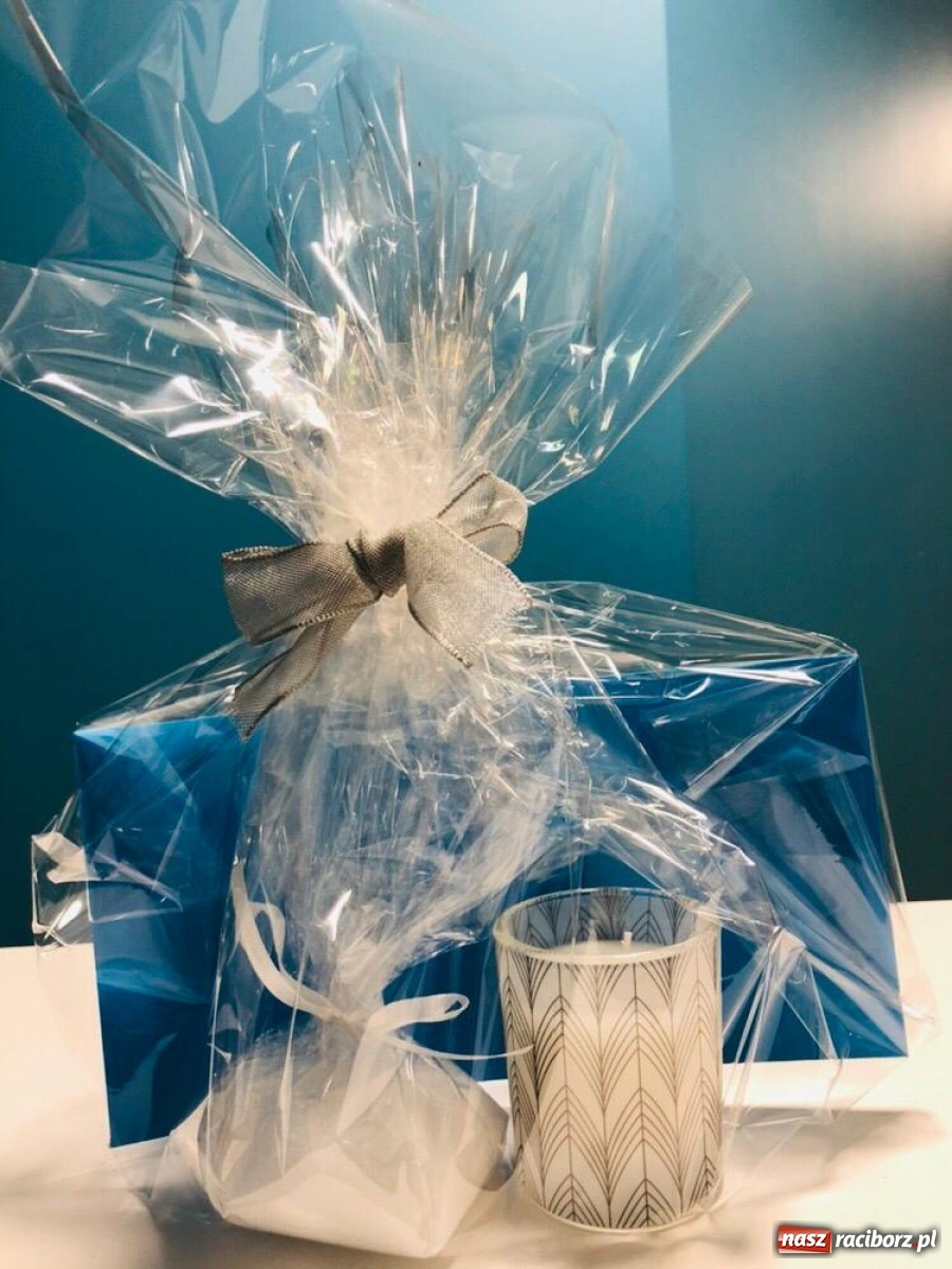 Zdjęcie w galerii na portalu naszraciborz.pl: Święta coraz bliżej. A z nimi – prezenty! wiadomości z regionu