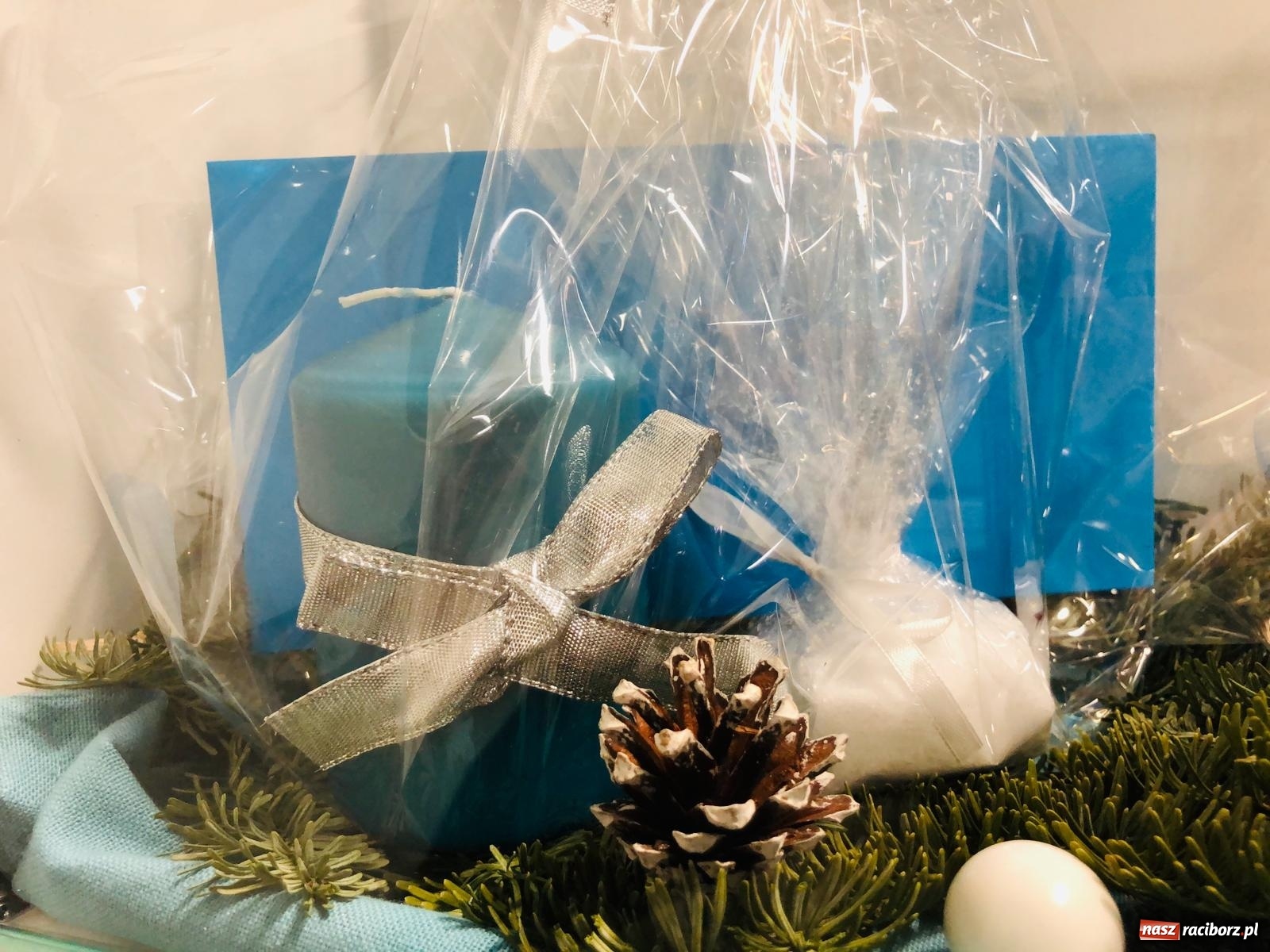 Zdjęcie w galerii na portalu naszraciborz.pl: Święta coraz bliżej. A z nimi – prezenty! wiadomości z regionu
