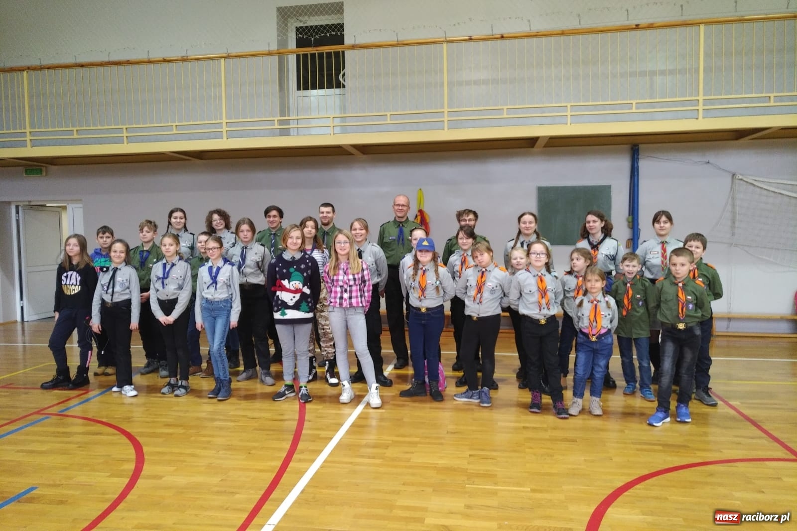 Zdjęcie w galerii na portalu naszraciborz.pl: Harcerze z Raciborza wyruszyli po Światło, które daje moc wiadomości z regionu