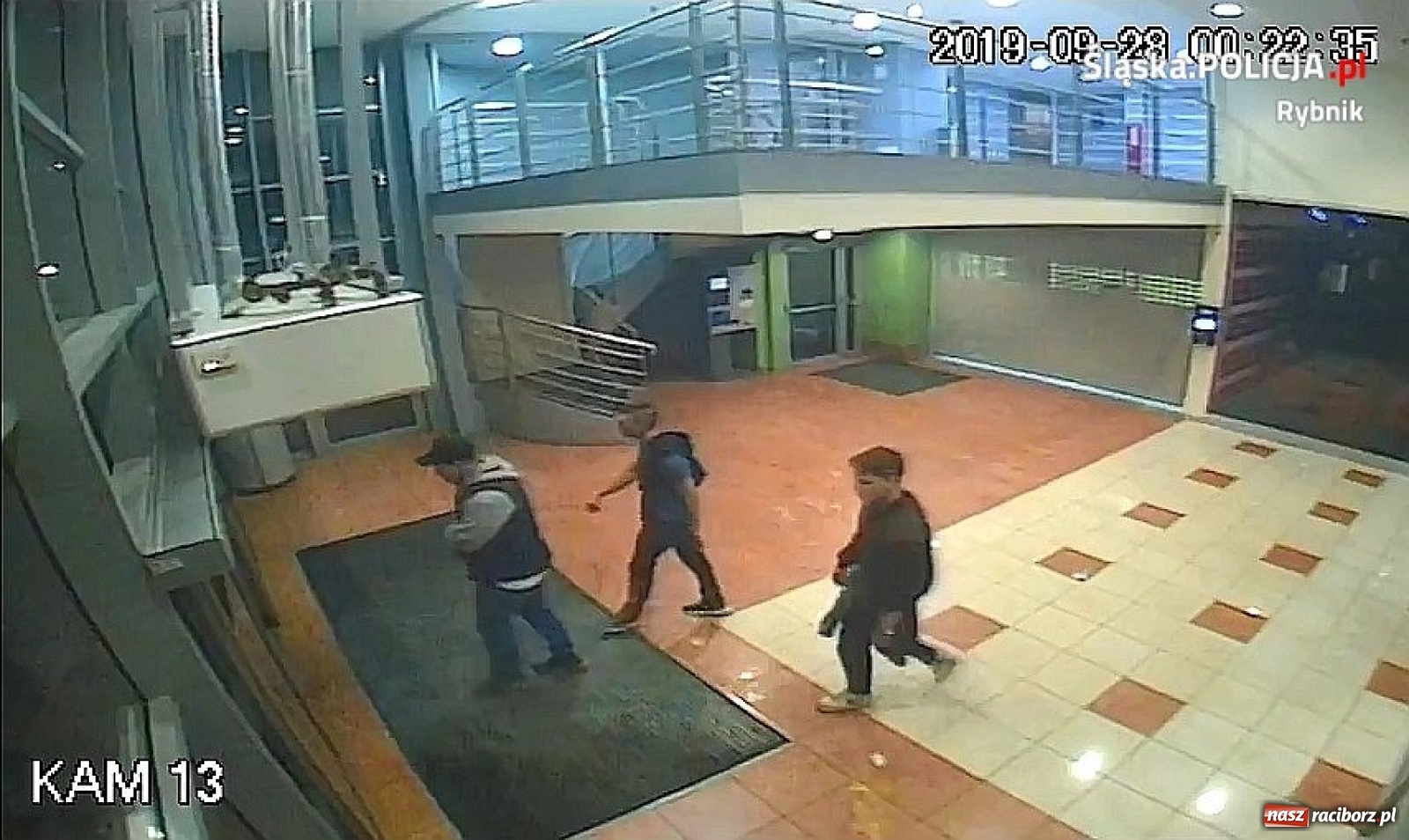 Zdjęcie w galerii na portalu naszraciborz.pl: Policja w regionie szuka tych mężczyzn [FOTO] wiadomości z regionu