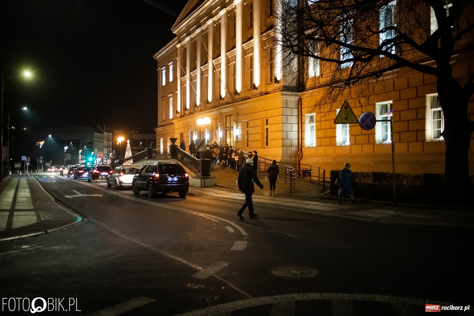 Zdjęcie w galerii na portalu naszraciborz.pl: Dziś Sędziowie – jutro Ty! Protest pod raciborskim sądem [FOTO i WIDEO] wiadomości z regionu