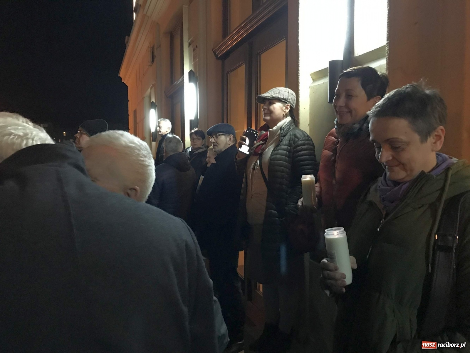 Zdjęcie w galerii na portalu naszraciborz.pl: Dziś Sędziowie – jutro Ty! Protest pod raciborskim sądem [FOTO i WIDEO] wiadomości z regionu