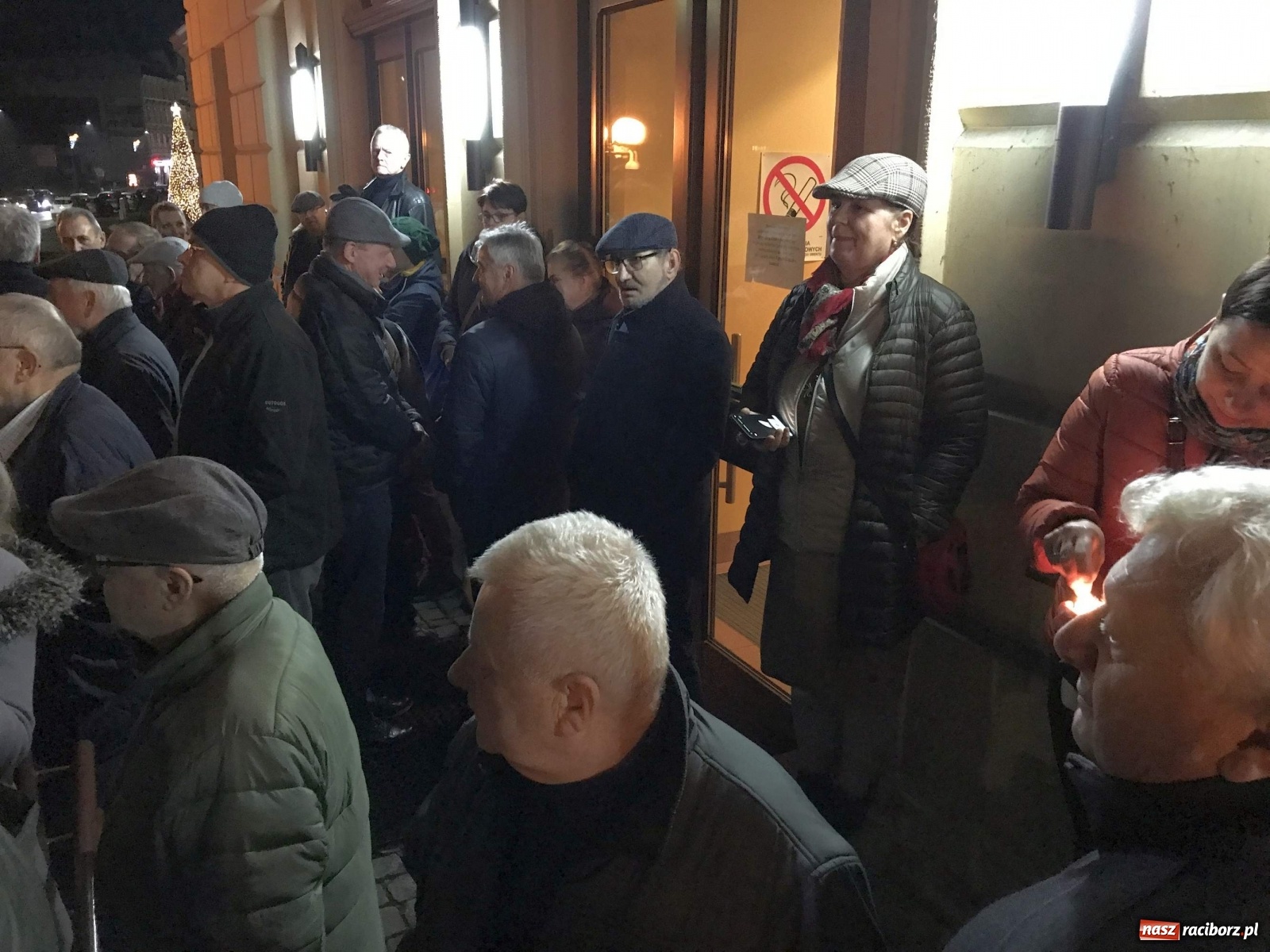 Zdjęcie w galerii na portalu naszraciborz.pl: Dziś Sędziowie – jutro Ty! Protest pod raciborskim sądem [FOTO i WIDEO] wiadomości z regionu