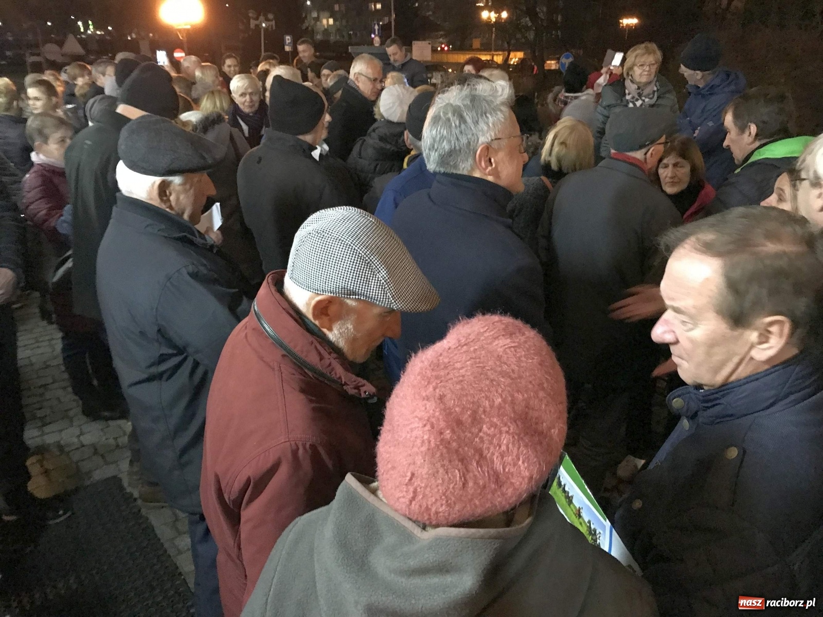 Zdjęcie w galerii na portalu naszraciborz.pl: Dziś Sędziowie – jutro Ty! Protest pod raciborskim sądem [FOTO i WIDEO] wiadomości z regionu