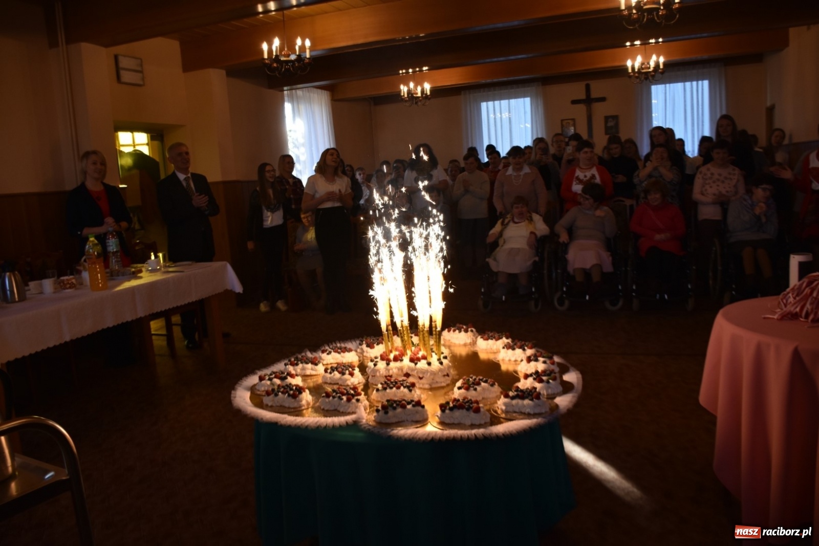 Zdjęcie w galerii na portalu naszraciborz.pl: 10 lat klubu wolontariusza Z sercem na dłoni  wiadomości z regionu