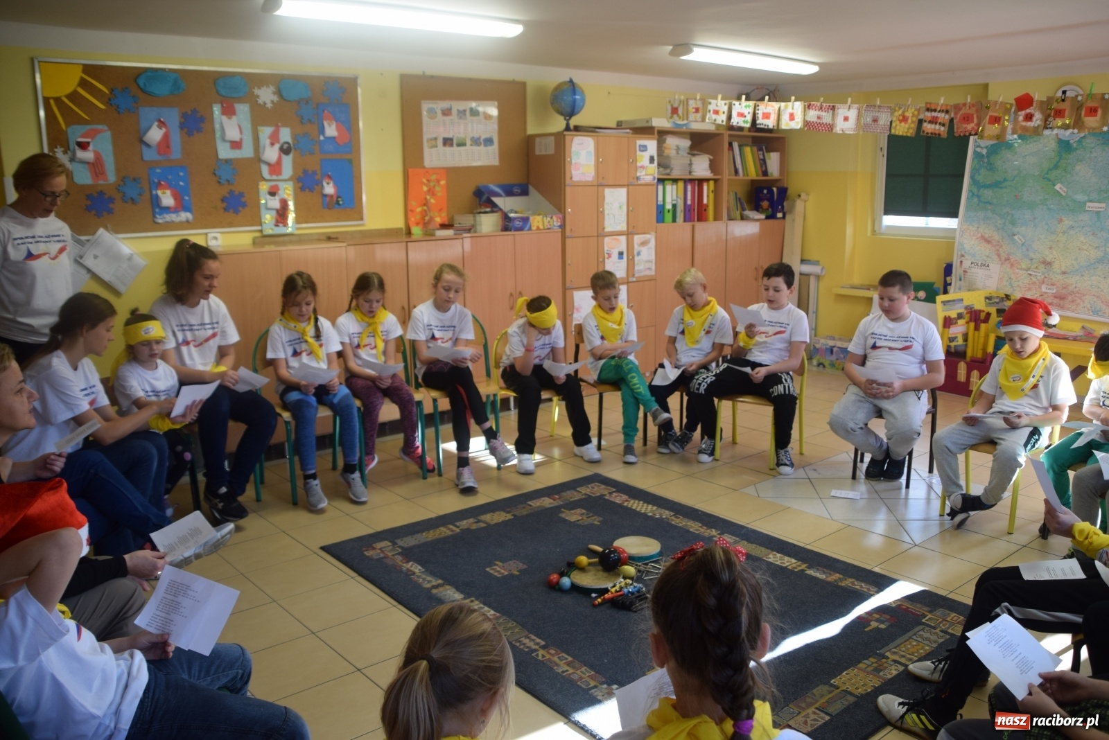 Zdjęcie w galerii na portalu naszraciborz.pl: Mikołajem zostań Ty. Spotkanie uczniów z Polski i Czech wiadomości z regionu