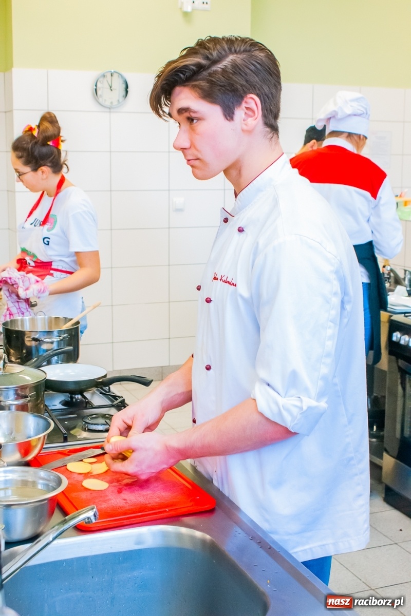 Zdjęcie w galerii na portalu naszraciborz.pl: Świąteczny MasterChef w CKZiU nr 1 [FOTO] wiadomości z regionu