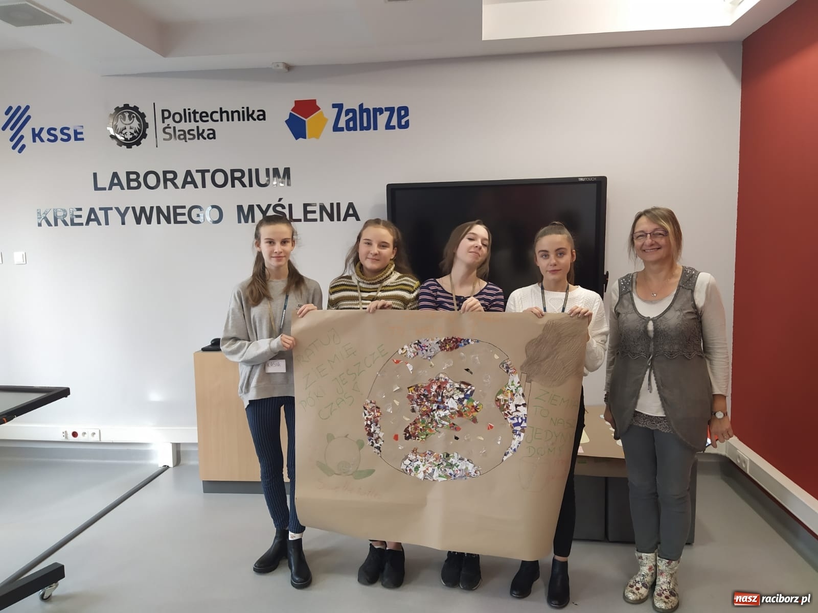 Zdjęcie w galerii na portalu naszraciborz.pl: Uczniowie kuźniańskiej podstawówki w projekcie Politechniki Śląskiej wiadomości z regionu