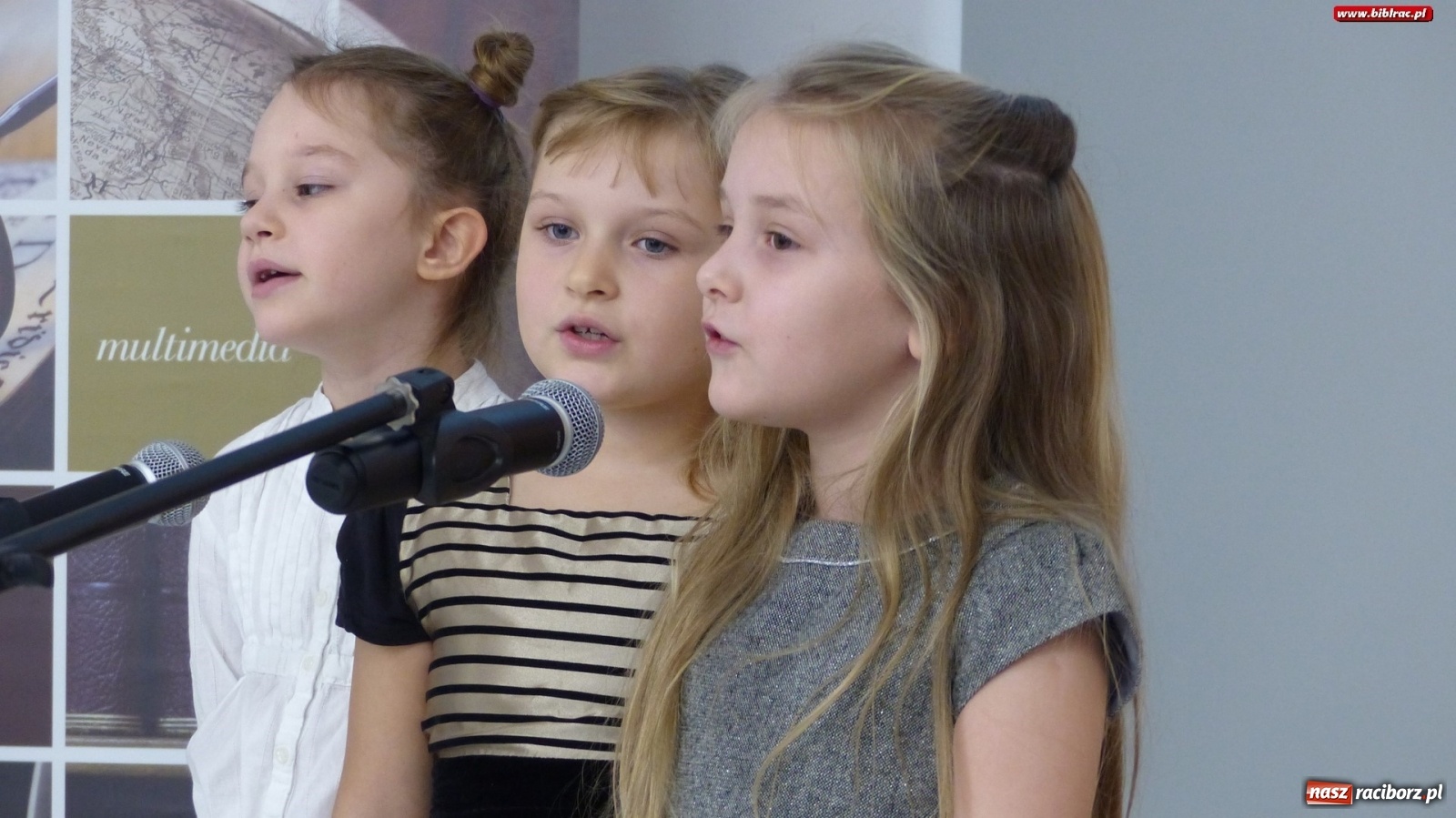 Zdjęcie w galerii na portalu naszraciborz.pl: Przedszkolacy kolędowali w raciborskiej książnicy [FOTO] wiadomości z regionu