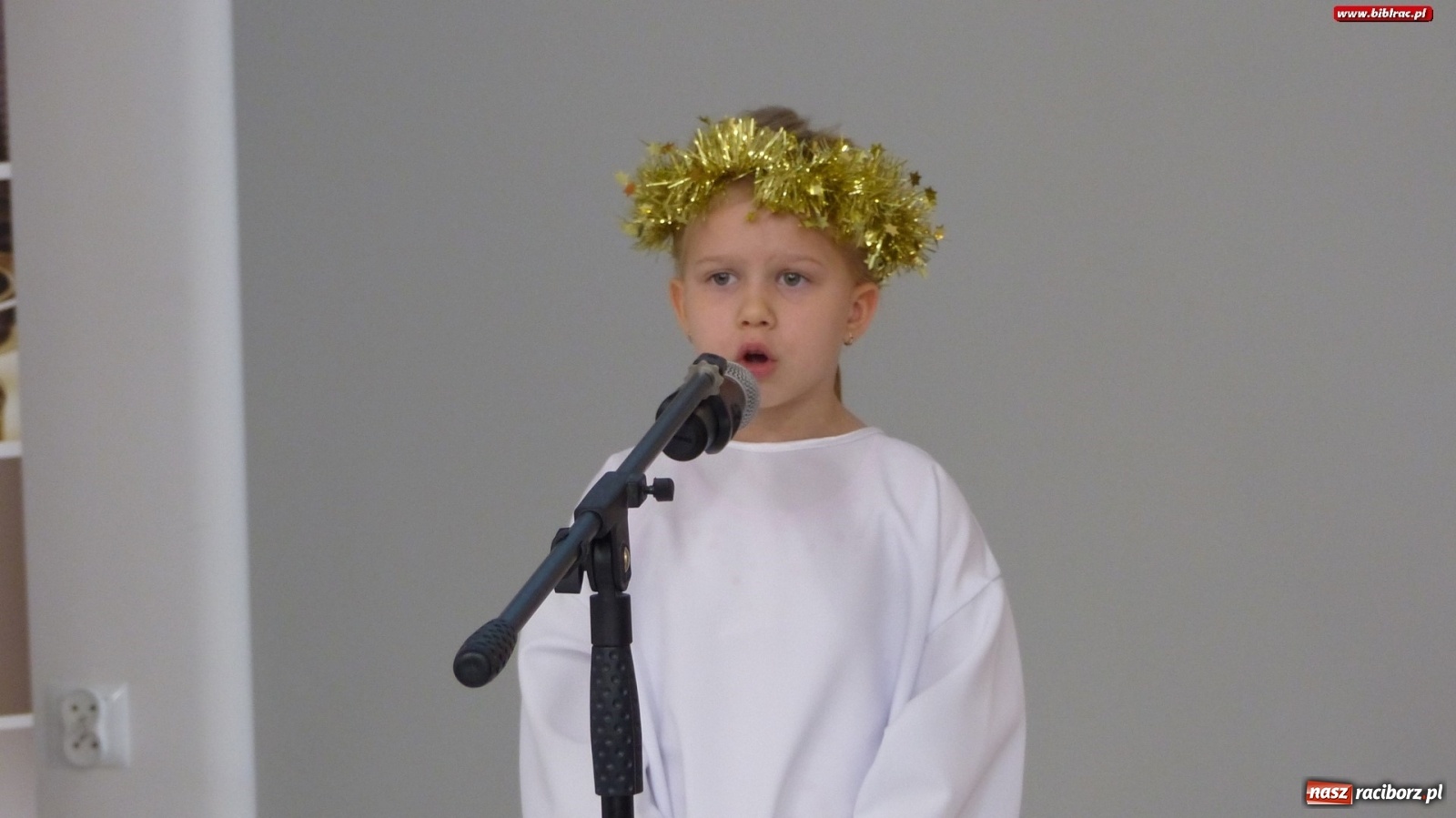 Zdjęcie w galerii na portalu naszraciborz.pl: Przedszkolacy kolędowali w raciborskiej książnicy [FOTO] wiadomości z regionu