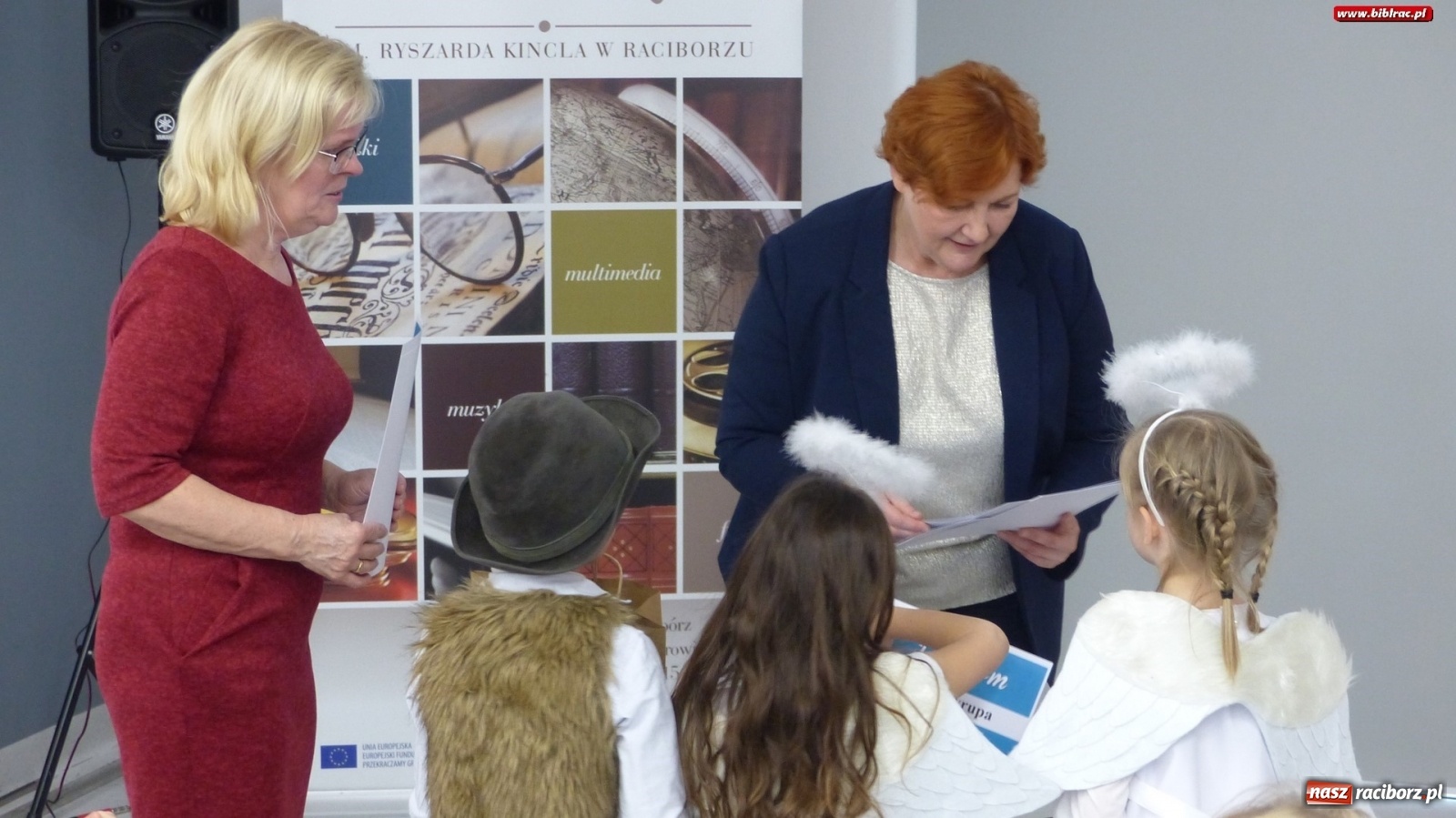 Zdjęcie w galerii na portalu naszraciborz.pl: Przedszkolacy kolędowali w raciborskiej książnicy [FOTO] wiadomości z regionu