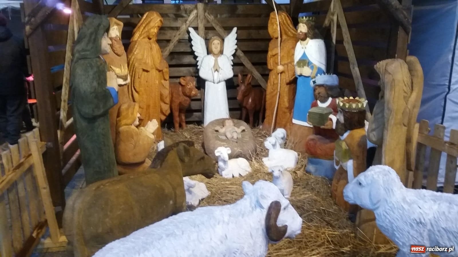 Zdjęcie w galerii na portalu naszraciborz.pl: Na Rynku w Raciborzu będzie żywa szopka bożonarodzeniowa wiadomości z regionu