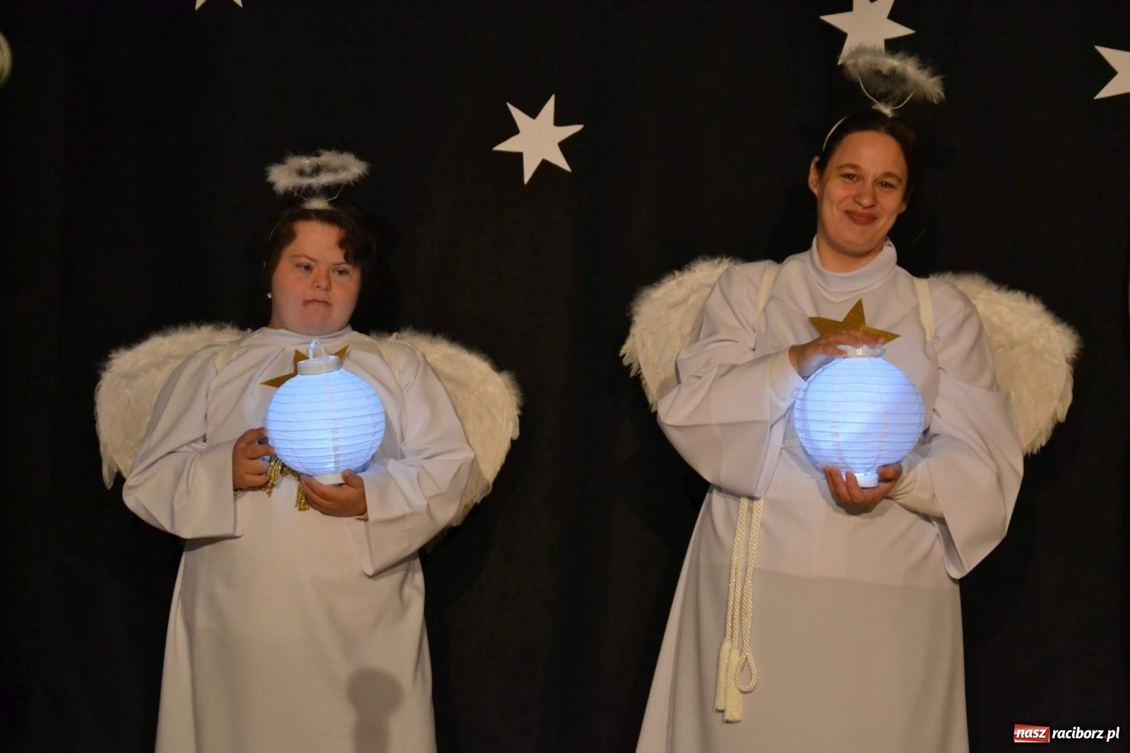 Zdjęcie w galerii na portalu naszraciborz.pl: Stowarzyszenie DOM świąteczne na zamku [FOTO i WIDEO] wiadomości z regionu