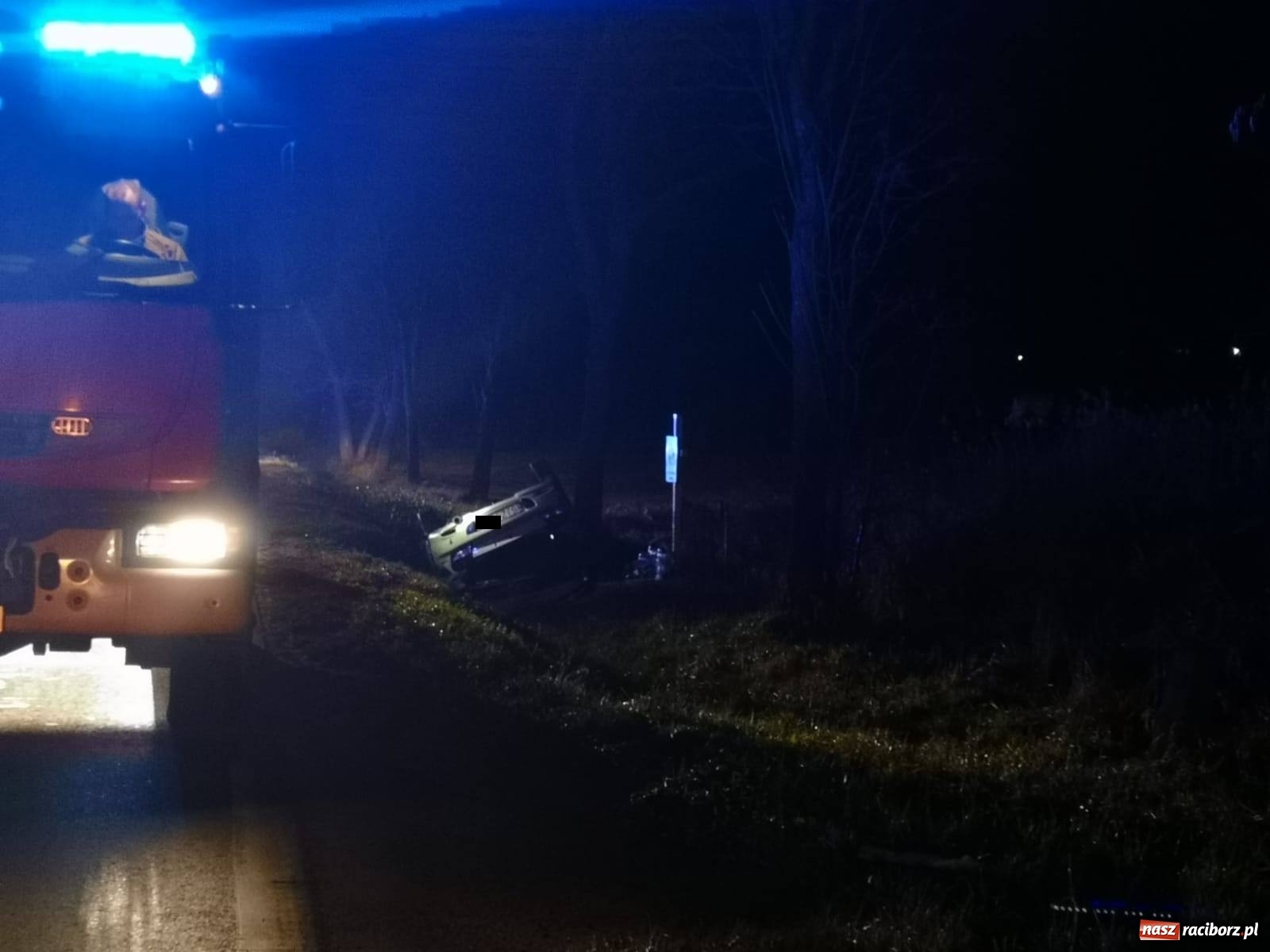 Zdjęcie w galerii na portalu naszraciborz.pl: O krok od tragedii na Brzeskiej. Skutek wyprzedzania na trzeciego! [FOTO i WIDEO] wiadomości z regionu