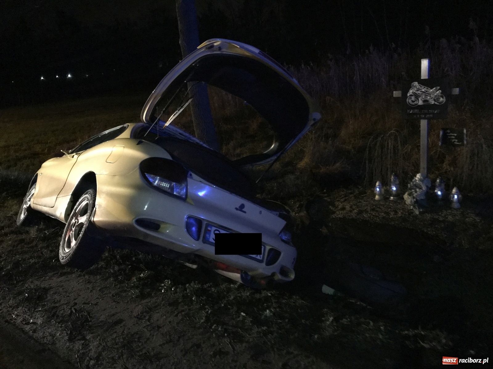 Zdjęcie w galerii na portalu naszraciborz.pl: O krok od tragedii na Brzeskiej. Skutek wyprzedzania na trzeciego! [FOTO i WIDEO] wiadomości z regionu