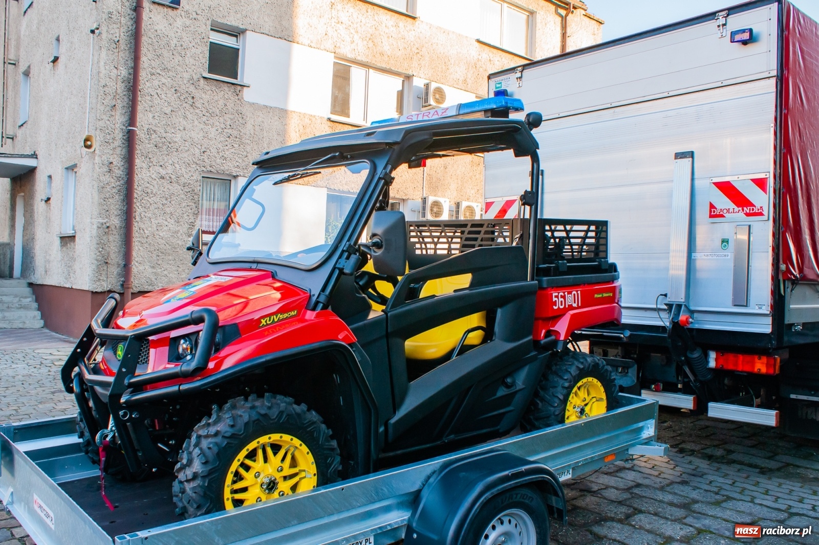 Zdjęcie w galerii na portalu naszraciborz.pl: Specjalistyczny quad trafił do komendy przy Reymonta [FOTO i WIDEO] wiadomości z regionu