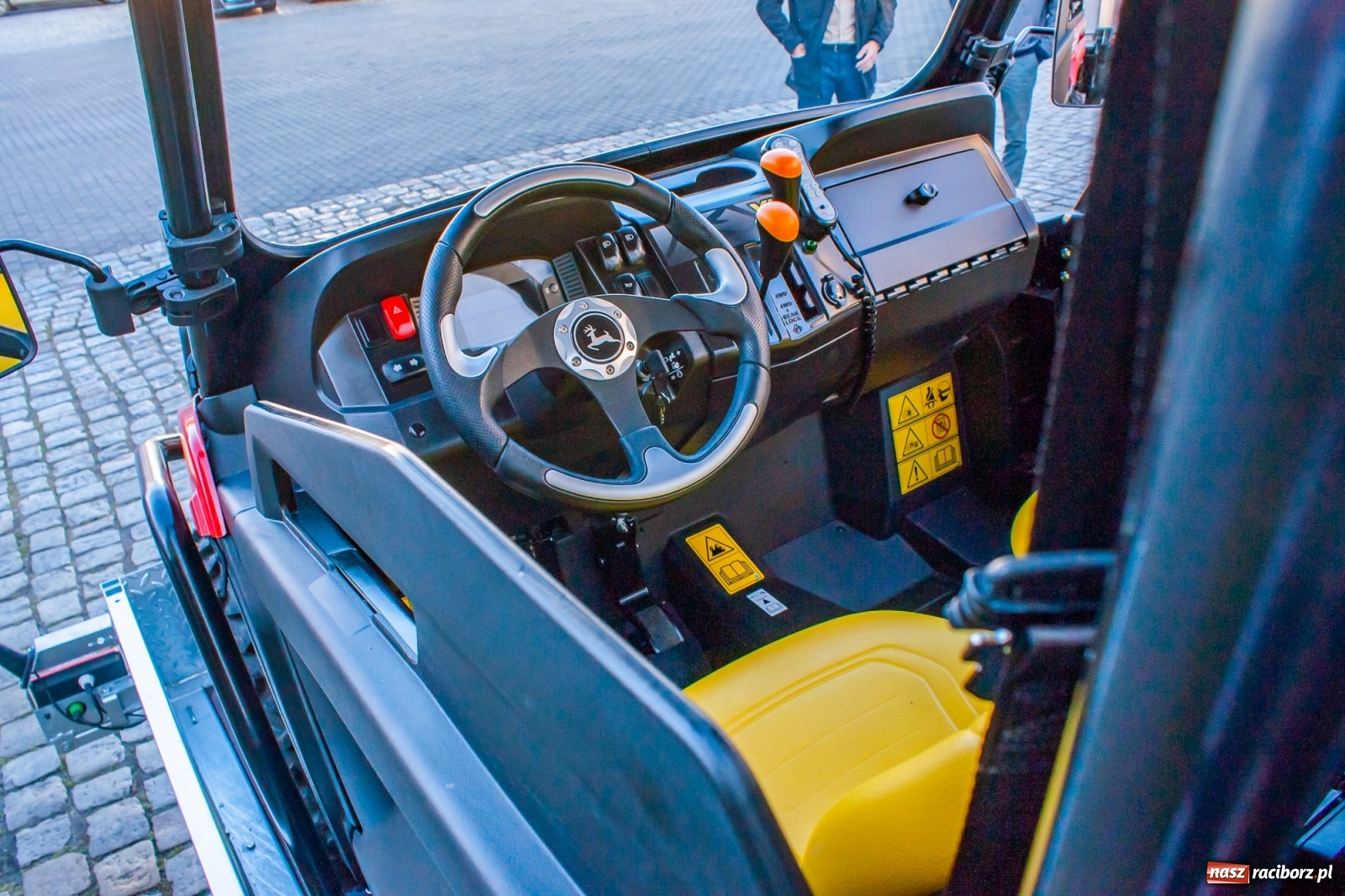 Zdjęcie w galerii na portalu naszraciborz.pl: Specjalistyczny quad trafił do komendy przy Reymonta [FOTO i WIDEO] wiadomości z regionu