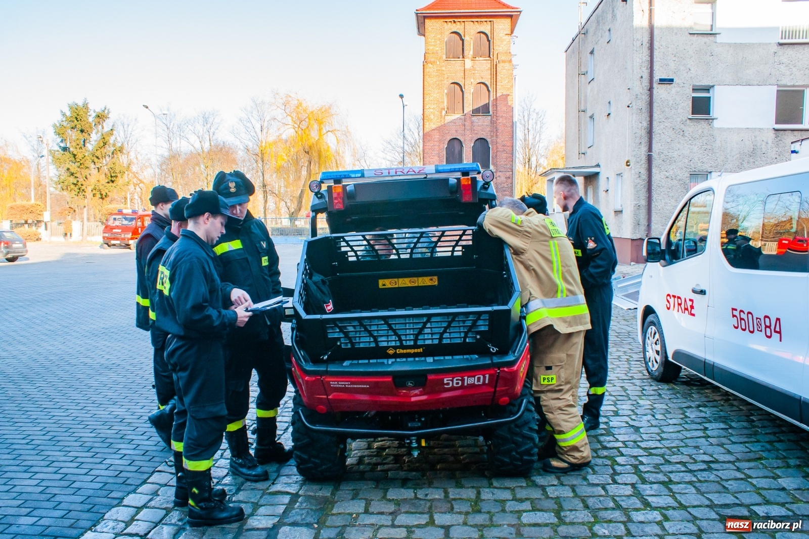 Zdjęcie w galerii na portalu naszraciborz.pl: Specjalistyczny quad trafił do komendy przy Reymonta [FOTO i WIDEO] wiadomości z regionu
