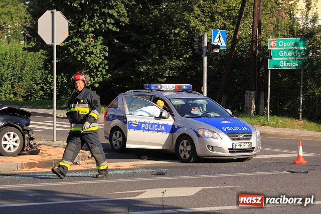 Zdjęcie w galerii na portalu naszraciborz.pl: Przejechał na czerwonym świetle wiadomości z regionu