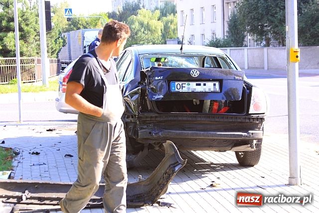 Zdjęcie w galerii na portalu naszraciborz.pl: Przejechał na czerwonym świetle wiadomości z regionu