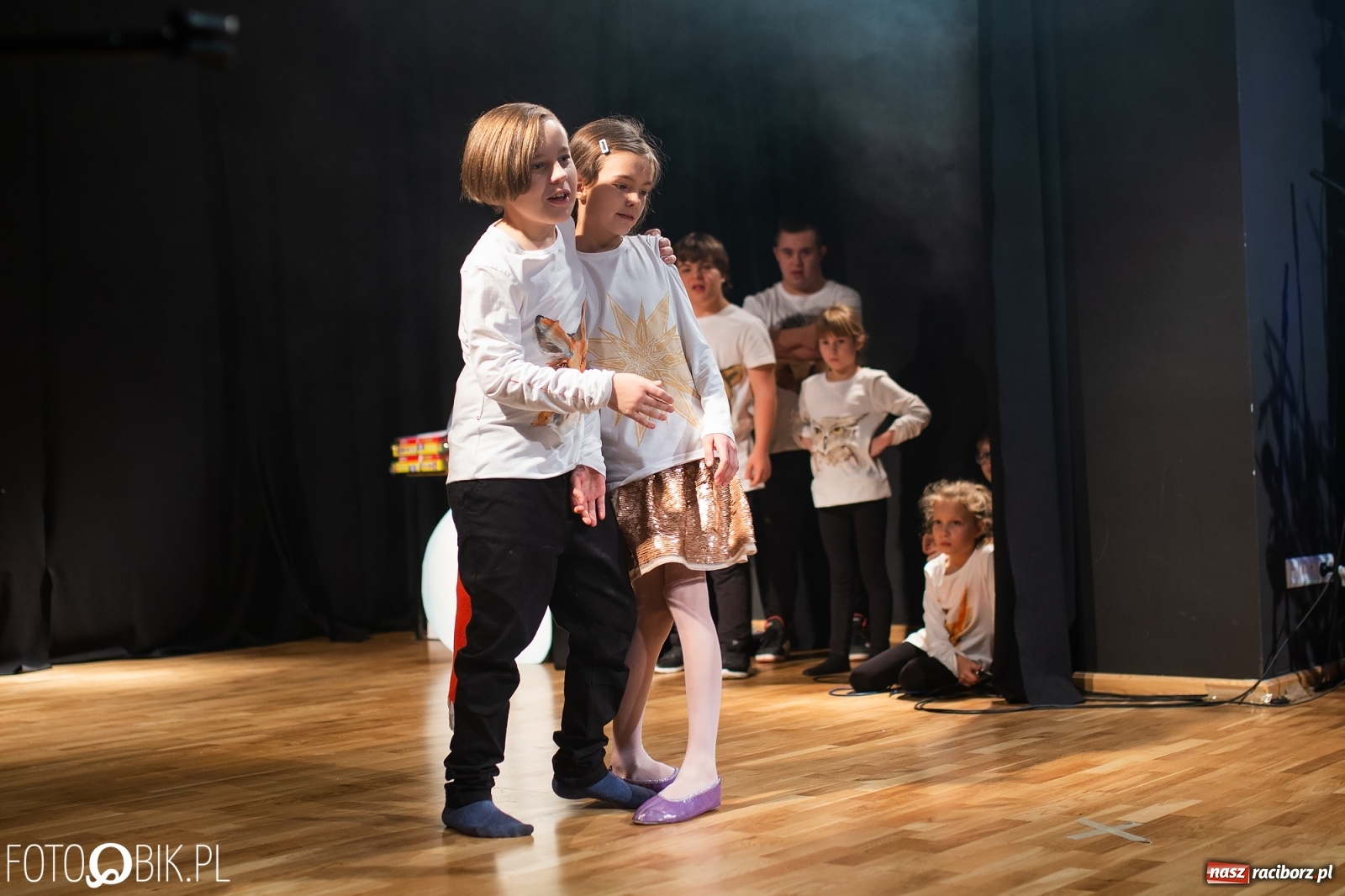 Zdjęcie w galerii na portalu naszraciborz.pl: Podsumowanie Powiatowego Konkursu Plastycznego Bombka wiadomości z regionu