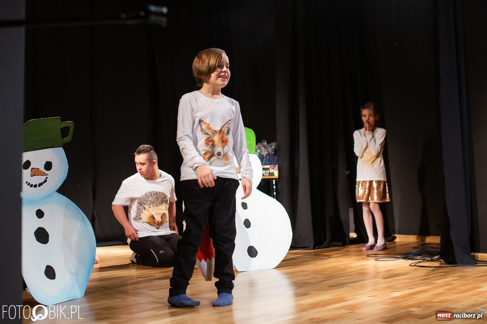 Zdjęcie w galerii na portalu naszraciborz.pl: Podsumowanie Powiatowego Konkursu Plastycznego Bombka wiadomości z regionu